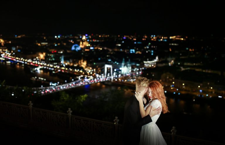 5 Idei Unice pentru Fotografiile de Nuntă care Vă Vor Aminti de Magia Zilei